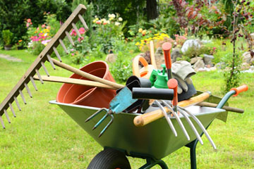 GARDENING &LANDSCAPING